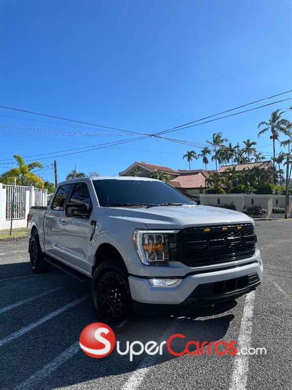 2022 Ford F 150 XLT ECOBOOST — foto 2 / 11