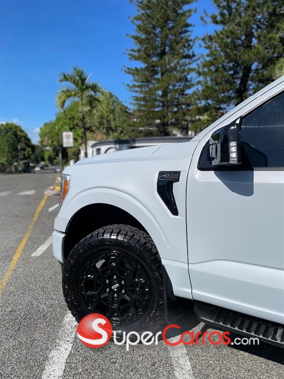 2022 Ford F 150 XLT ECOBOOST — foto 5 / 11