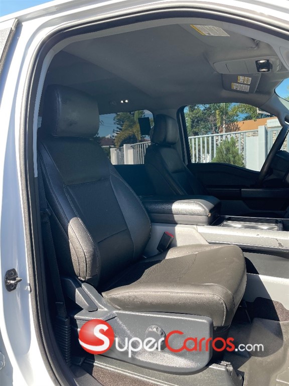 2022 Ford F 150 XLT ECOBOOST — foto 9 / 11