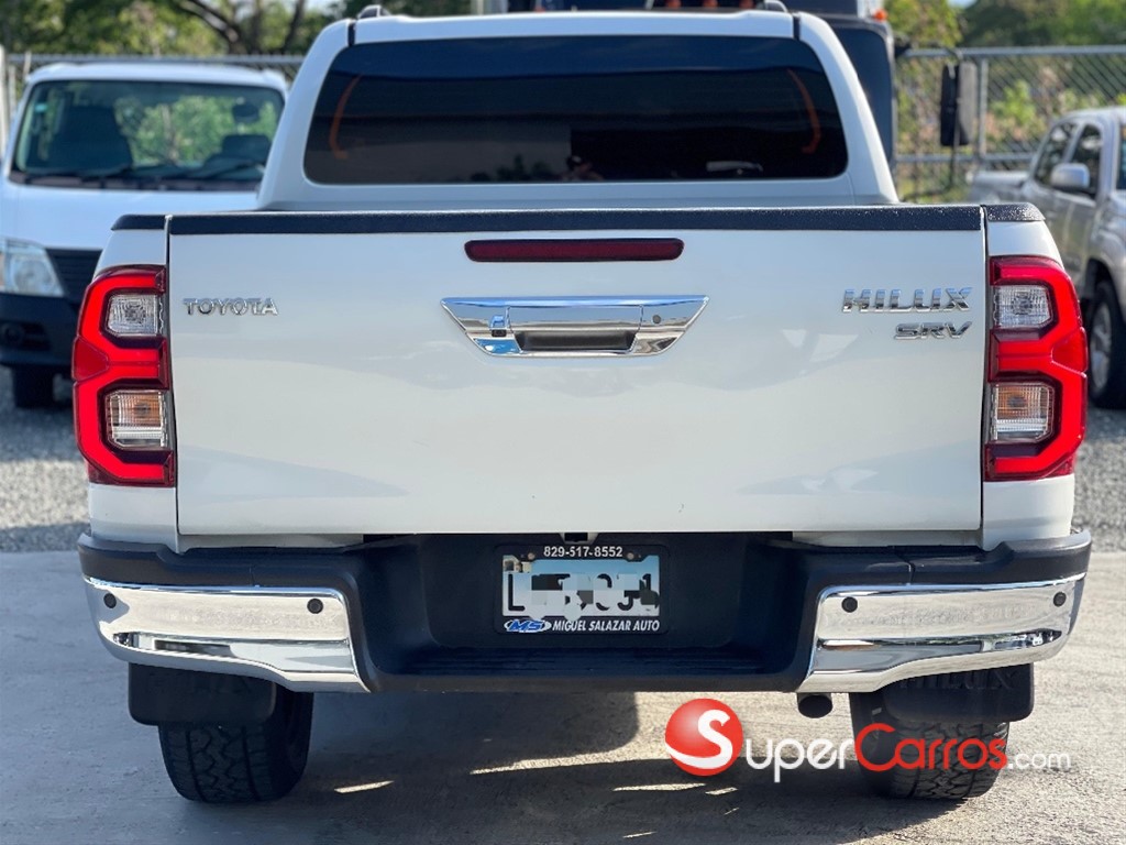 2022 Toyota Hilux Limited TSS — foto 2 / 10