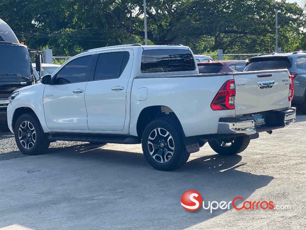 2022 Toyota Hilux Limited TSS — foto 3 / 10