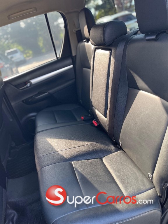 2022 Toyota Hilux Limited TSS — foto 7 / 10