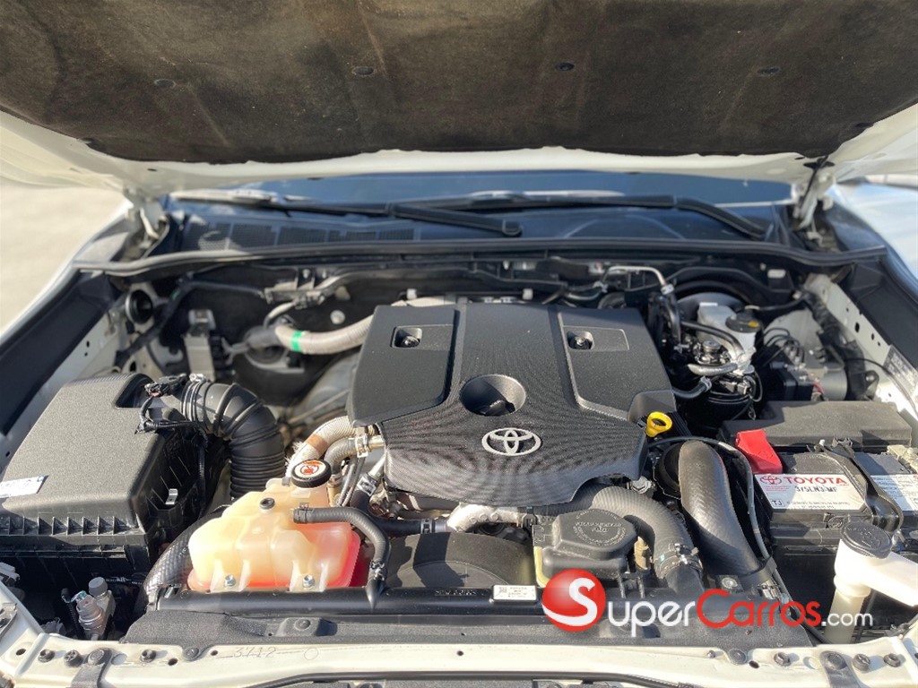 2022 Toyota Hilux Limited TSS — foto 10 / 10