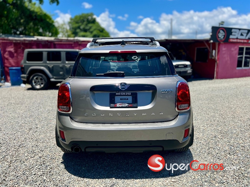 2020 Mini Cooper Countryman — foto 11 / 12