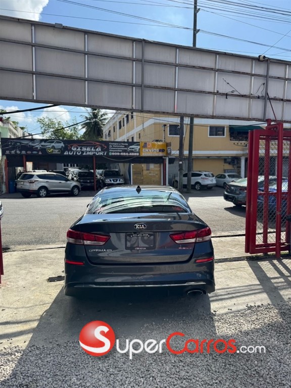 2020 Kia Optima — foto 5 / 10