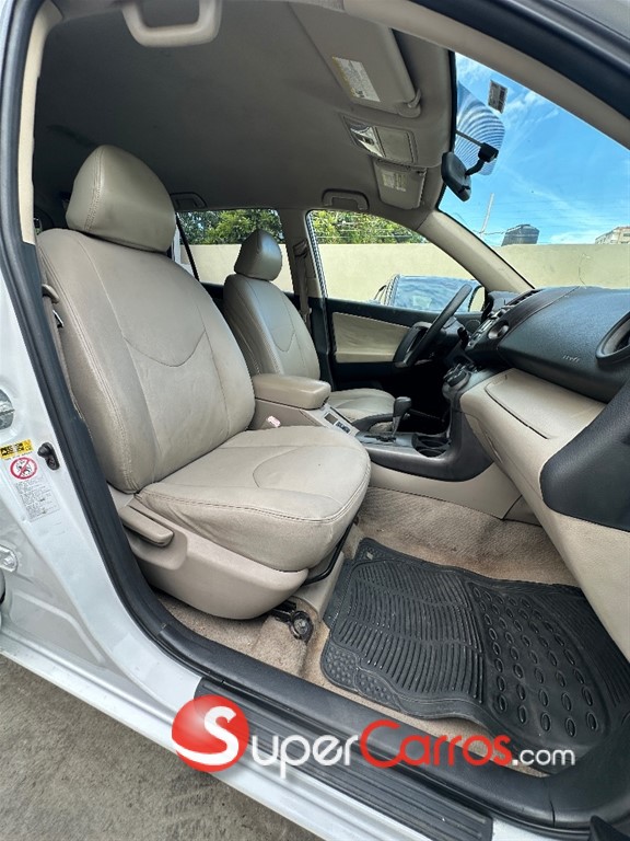 2007 Toyota RAV4 — foto 7 / 9