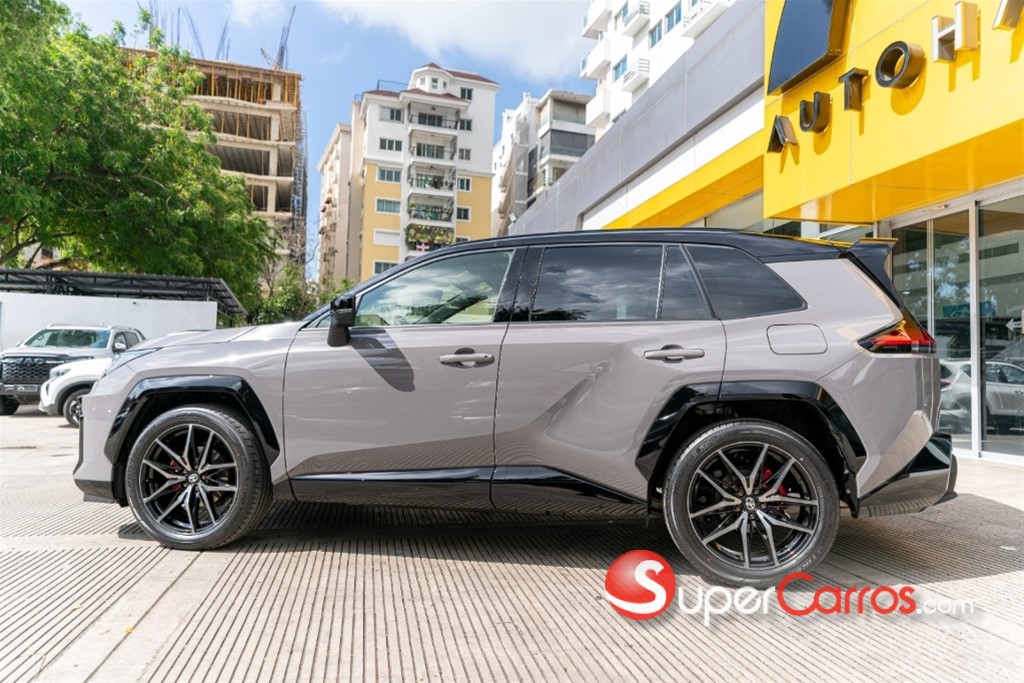 2027 Toyota RAV4 GR Sport — foto 3 / 9