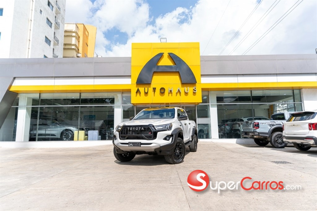 2026 Toyota Hilux GR Sport — foto 2 / 9