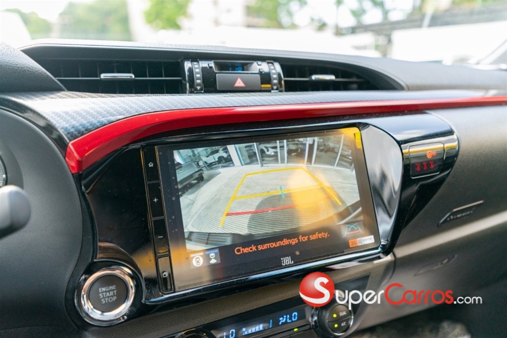 2026 Toyota Hilux GR Sport — foto 7 / 9