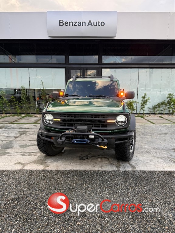 2022 Ford Bronco — foto 2 / 12