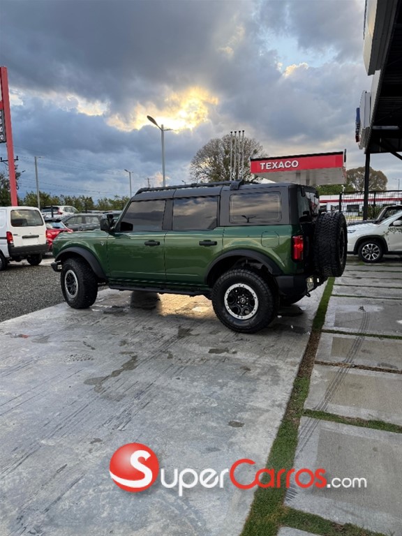 2022 Ford Bronco — foto 4 / 12
