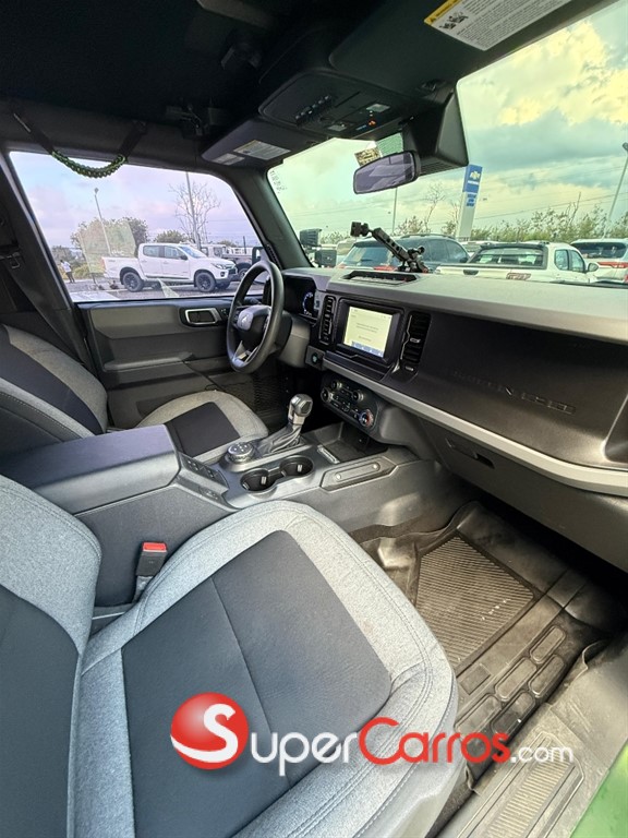 2022 Ford Bronco — foto 9 / 12
