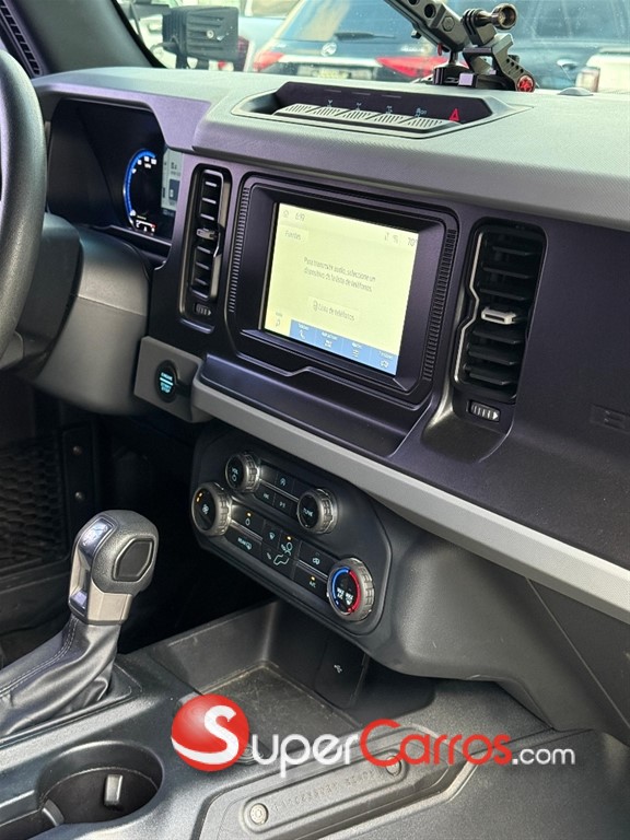 2022 Ford Bronco — foto 11 / 12