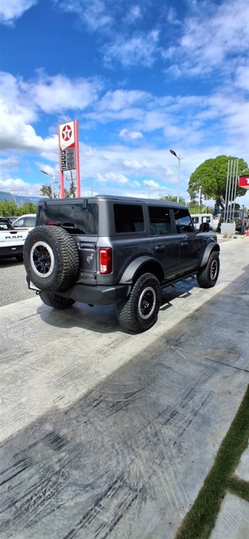 2022 Ford Bronco — foto 5 / 10