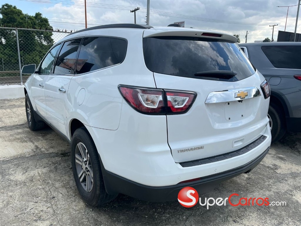 2017 Chevrolet Traverse LT — foto 3 / 8