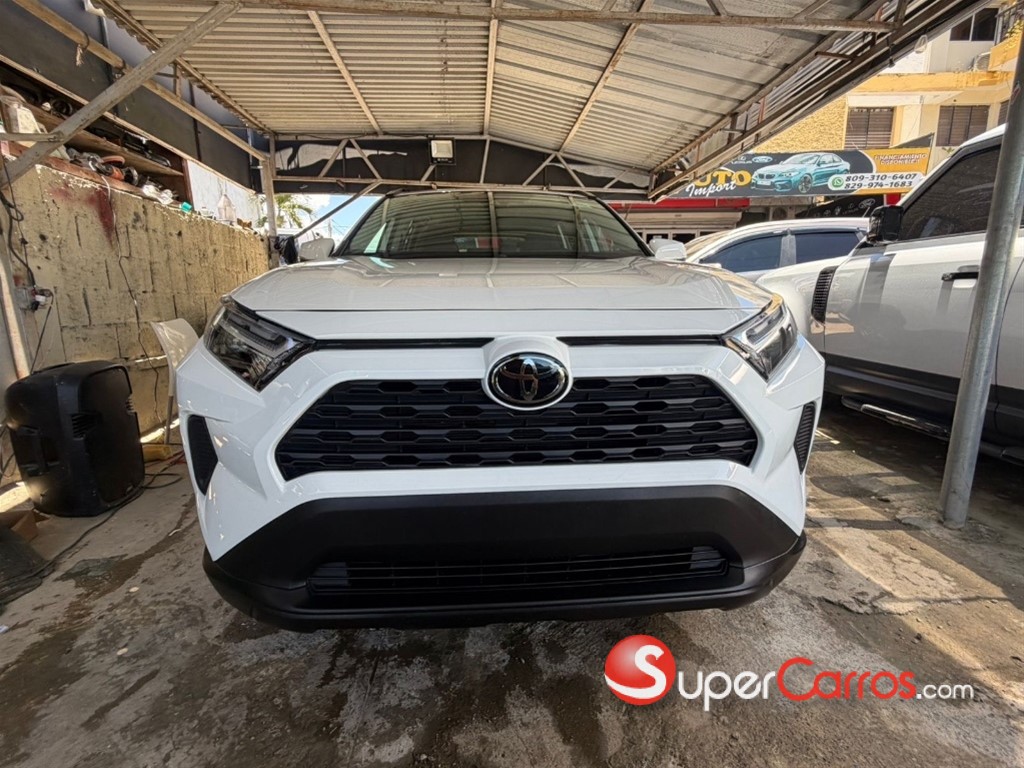 2023 Toyota RAV4 XLE