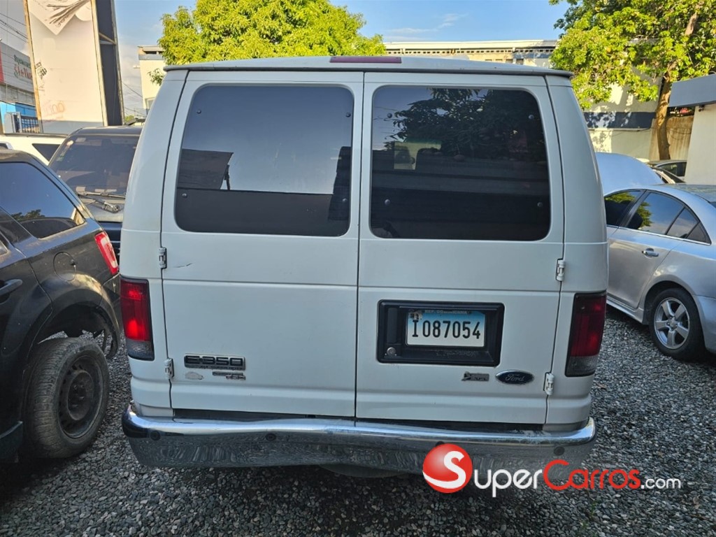2013 Ford E-350 — foto 7 / 10