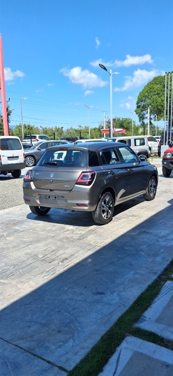 2026 Suzuki Swift GLX Hybrid — foto 5 / 11