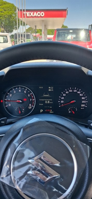 2026 Suzuki Swift GLX Hybrid — foto 6 / 11