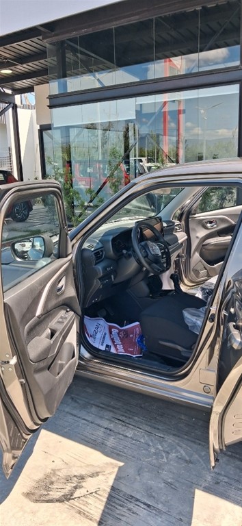 2026 Suzuki Swift GLX Hybrid — foto 7 / 11