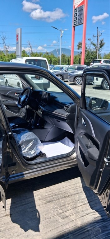 2026 Suzuki Swift GLX Hybrid — foto 8 / 11
