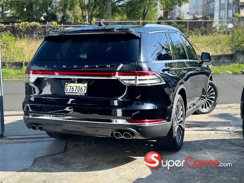 2020 Lincoln Aviator — foto 9 / 11