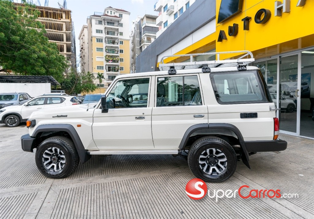 2026 Toyota Land Cruiser Serie 70 — foto 3 / 10
