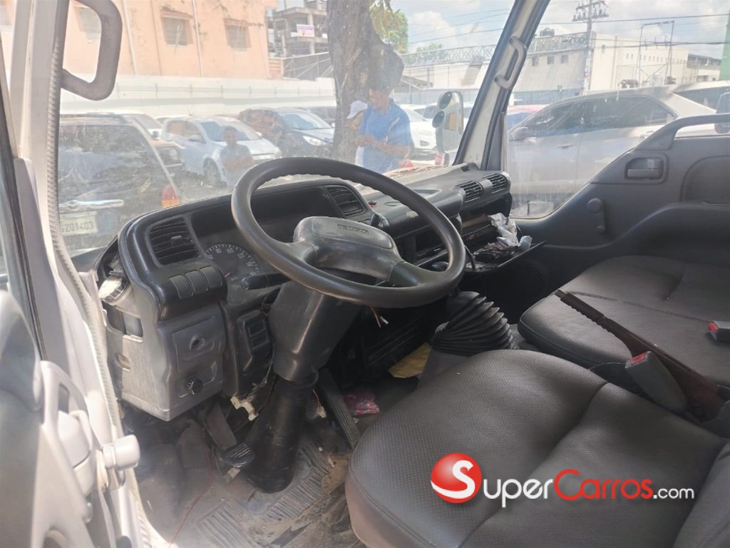 2009 Isuzu NKR — foto 4 / 4