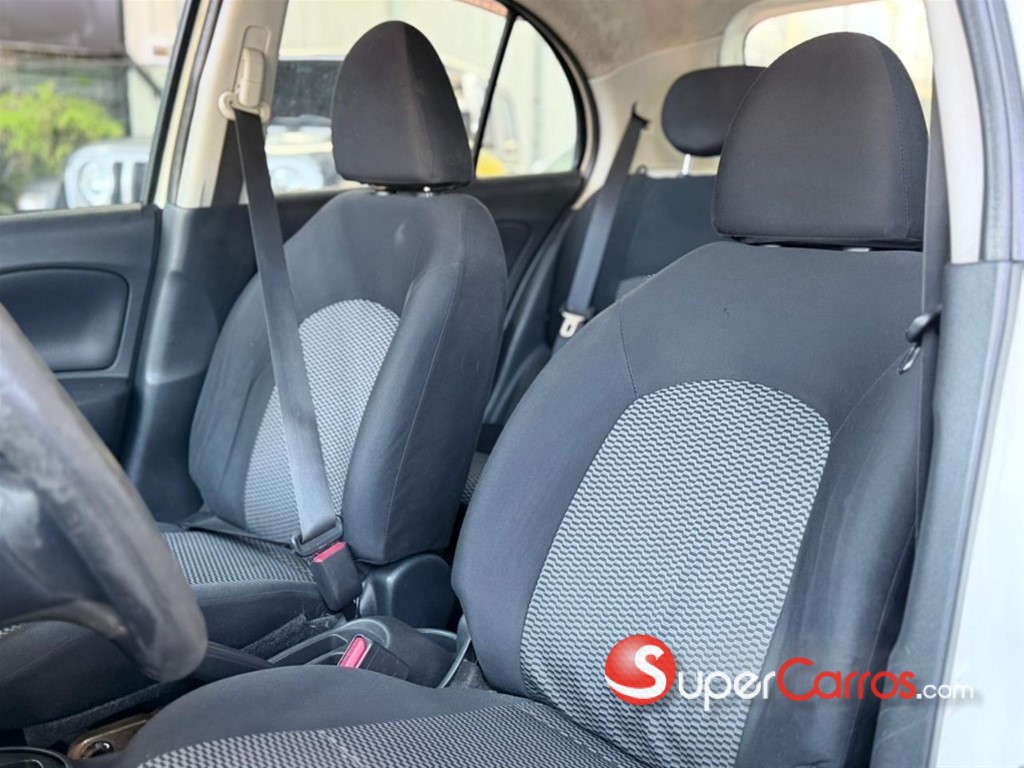 2017 Nissan March — foto 4 / 7