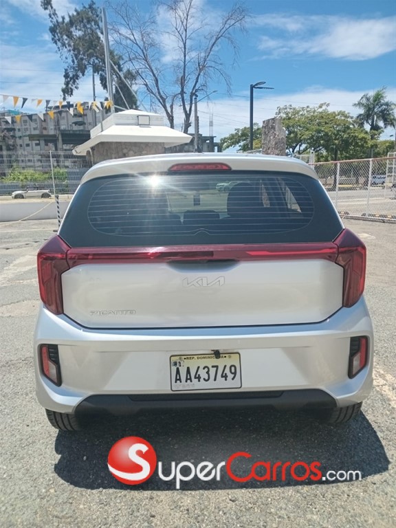 2025 Kia Picanto L X — foto 9 / 12