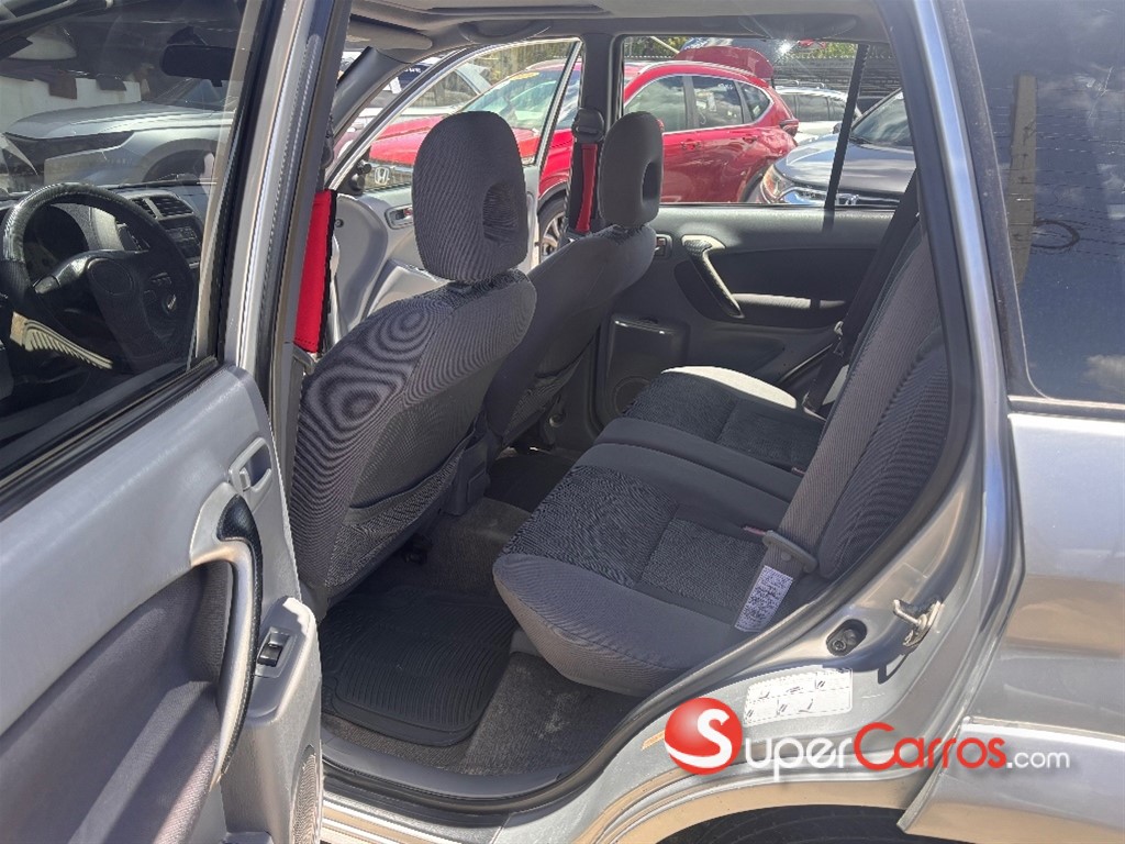 2003 Toyota RAV4 Sport — foto 5 / 9