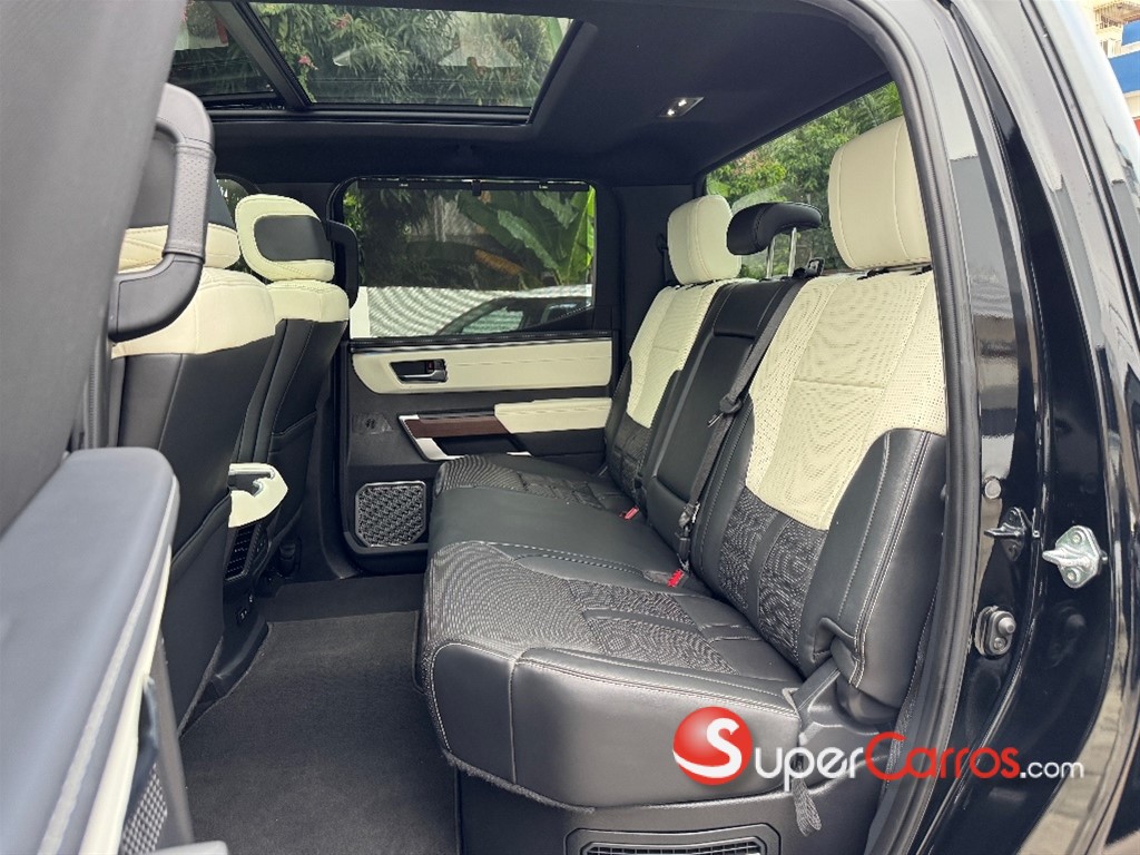 2024 Toyota Tundra Capstone — foto 8 / 12