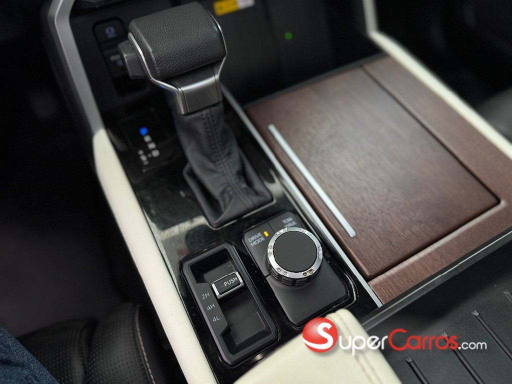 2024 Toyota Tundra Capstone — foto 11 / 12