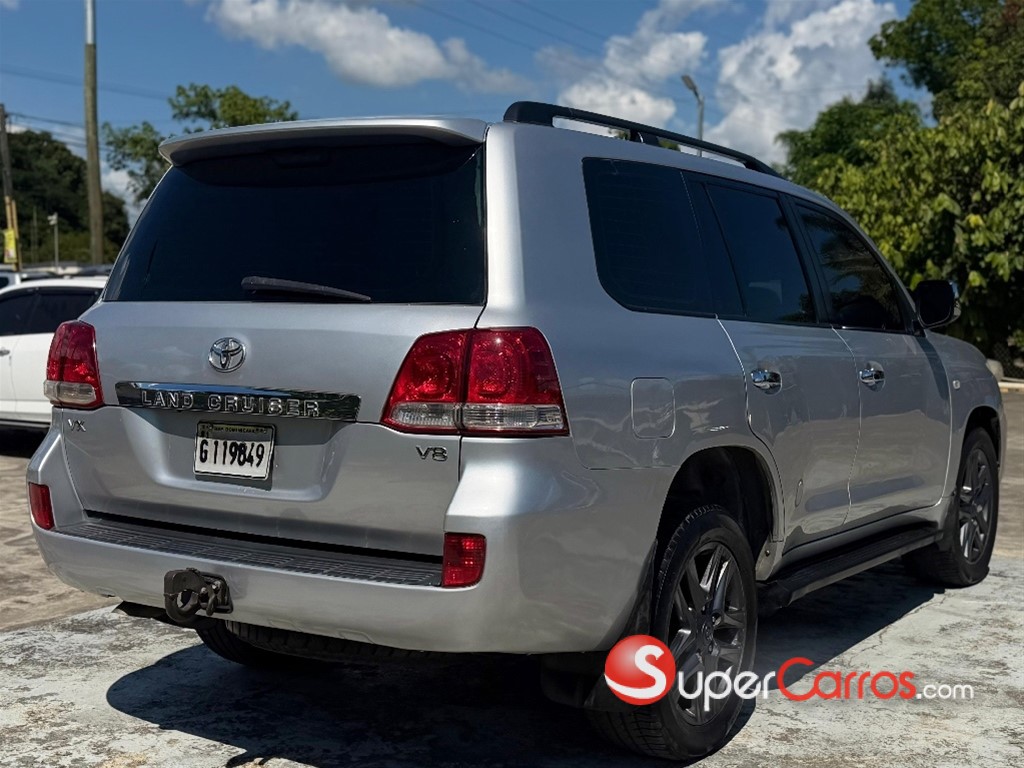 2011 Toyota Land Cruiser 200 VX-R — foto 4 / 9