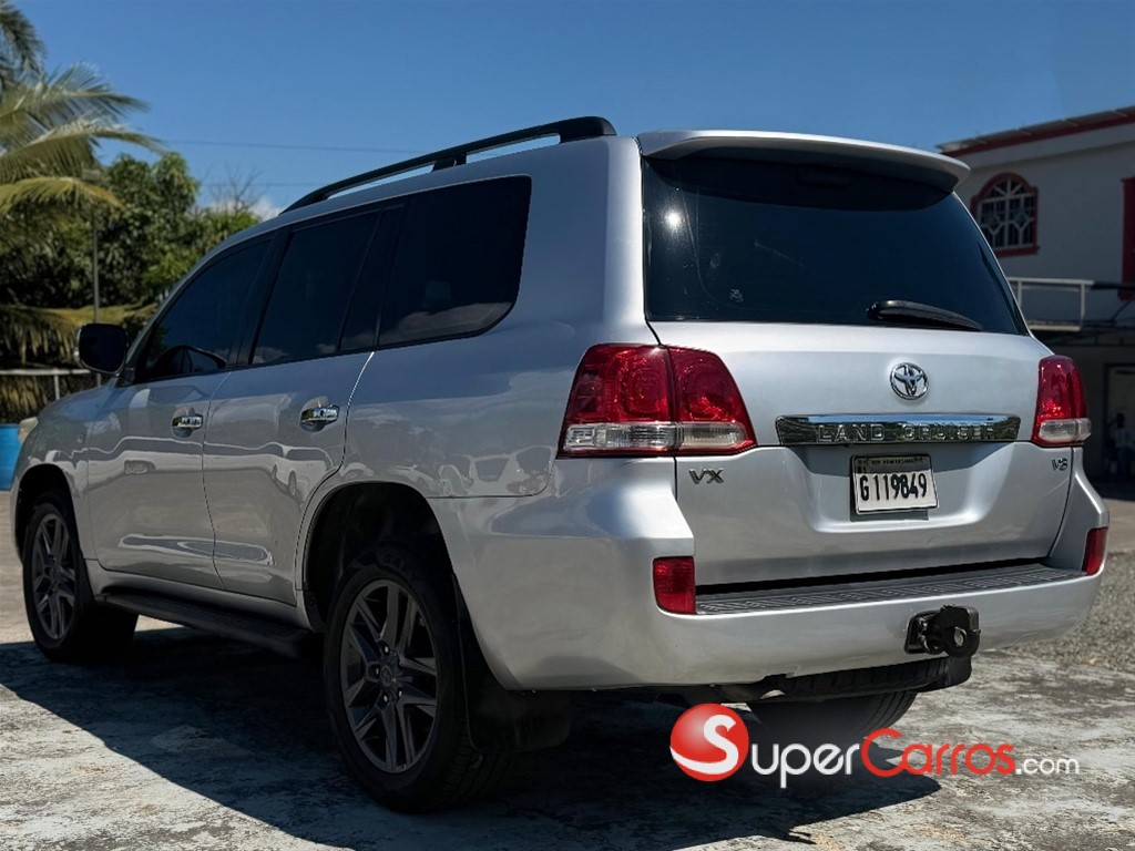 2011 Toyota Land Cruiser 200 VX-R — foto 6 / 9