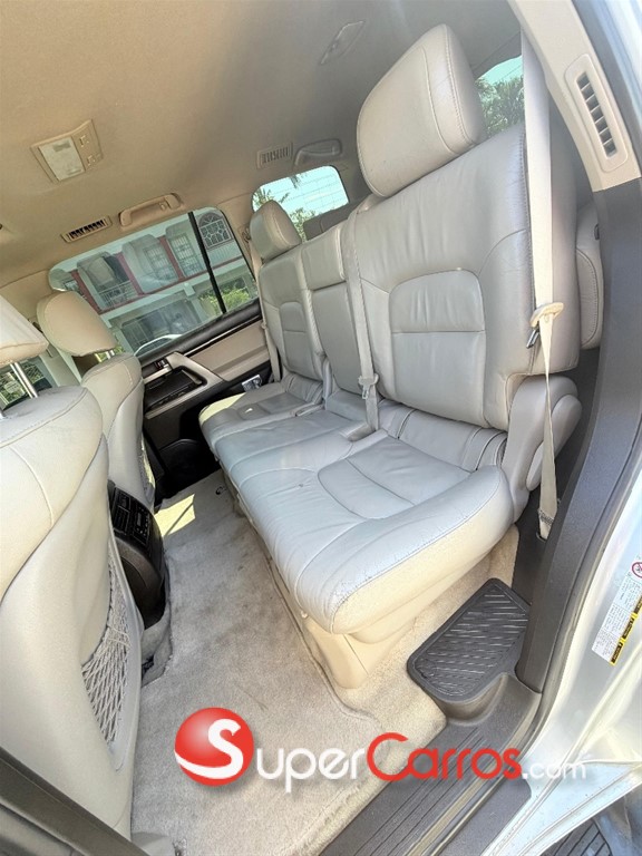 2011 Toyota Land Cruiser 200 VX-R — foto 8 / 9