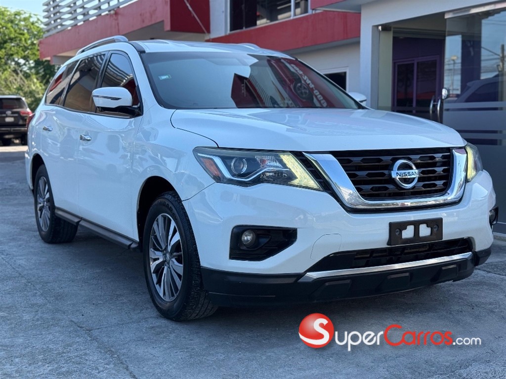 2017 Nissan Pathfinder SL — foto 3 / 11
