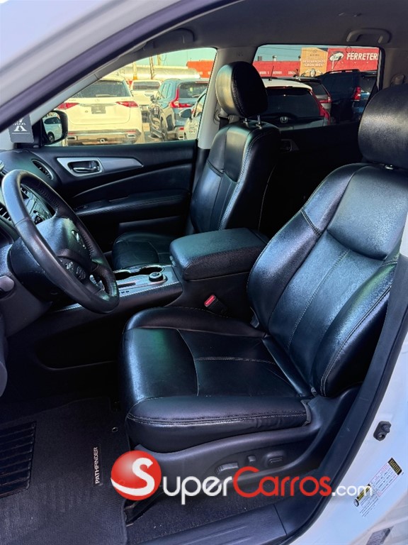 2017 Nissan Pathfinder SL — foto 7 / 11