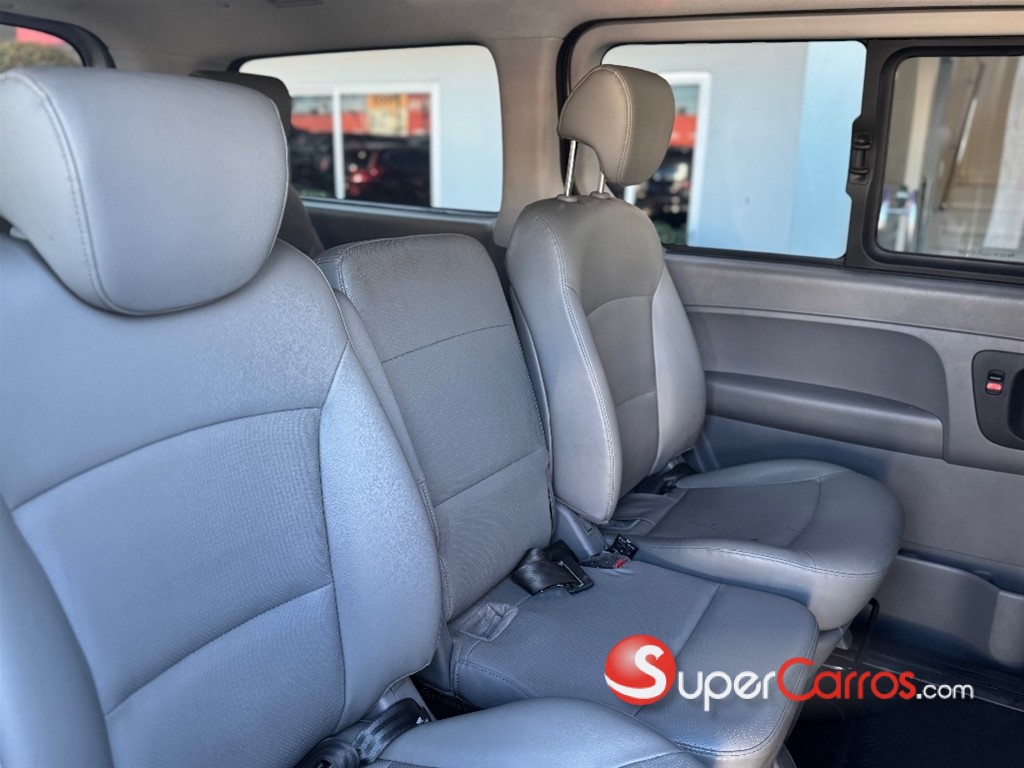 2021 Hyundai Starex — foto 8 / 9