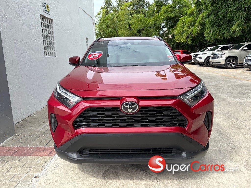 2025 Toyota RAV4 LE Hibrid — foto 2 / 8