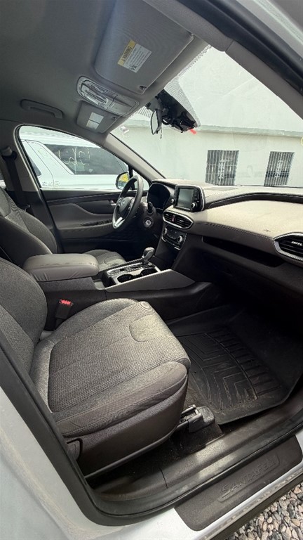 2020 Hyundai Santa Fe SE — foto 7 / 7