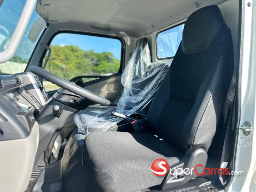 2027 Mitsubishi Motors Canter Chassis 10 pies — foto 4 / 9