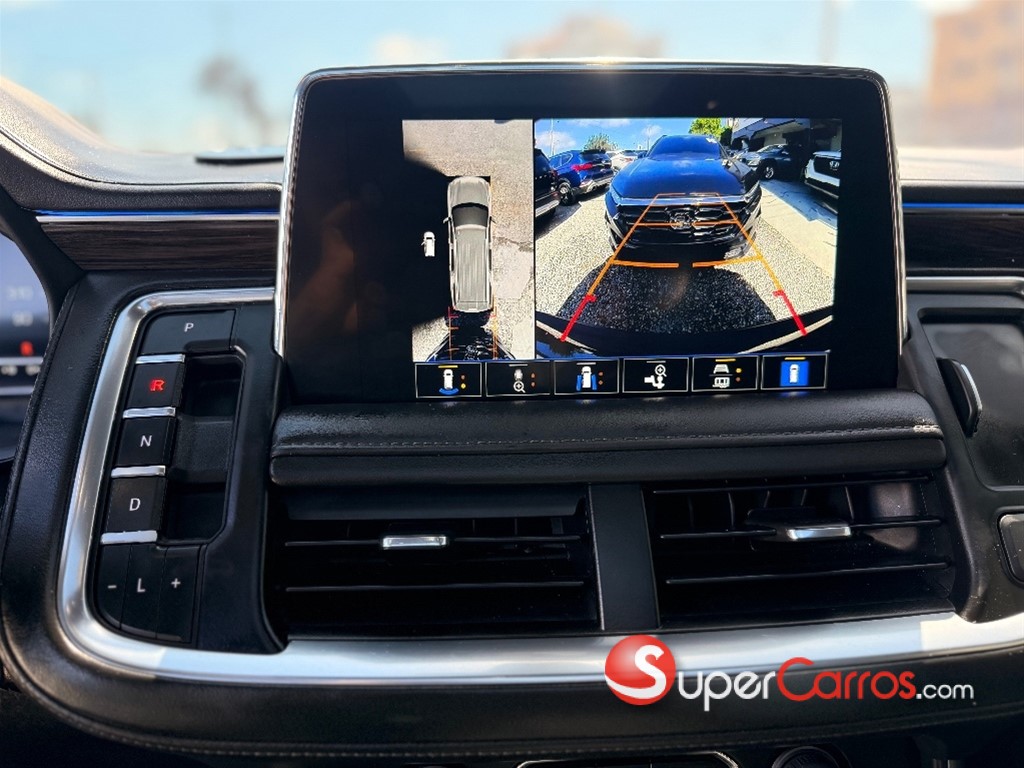 2022 Chevrolet Suburban LT — foto 6 / 9