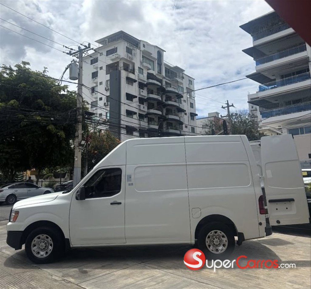 2020 Nissan NV — foto 2 / 5