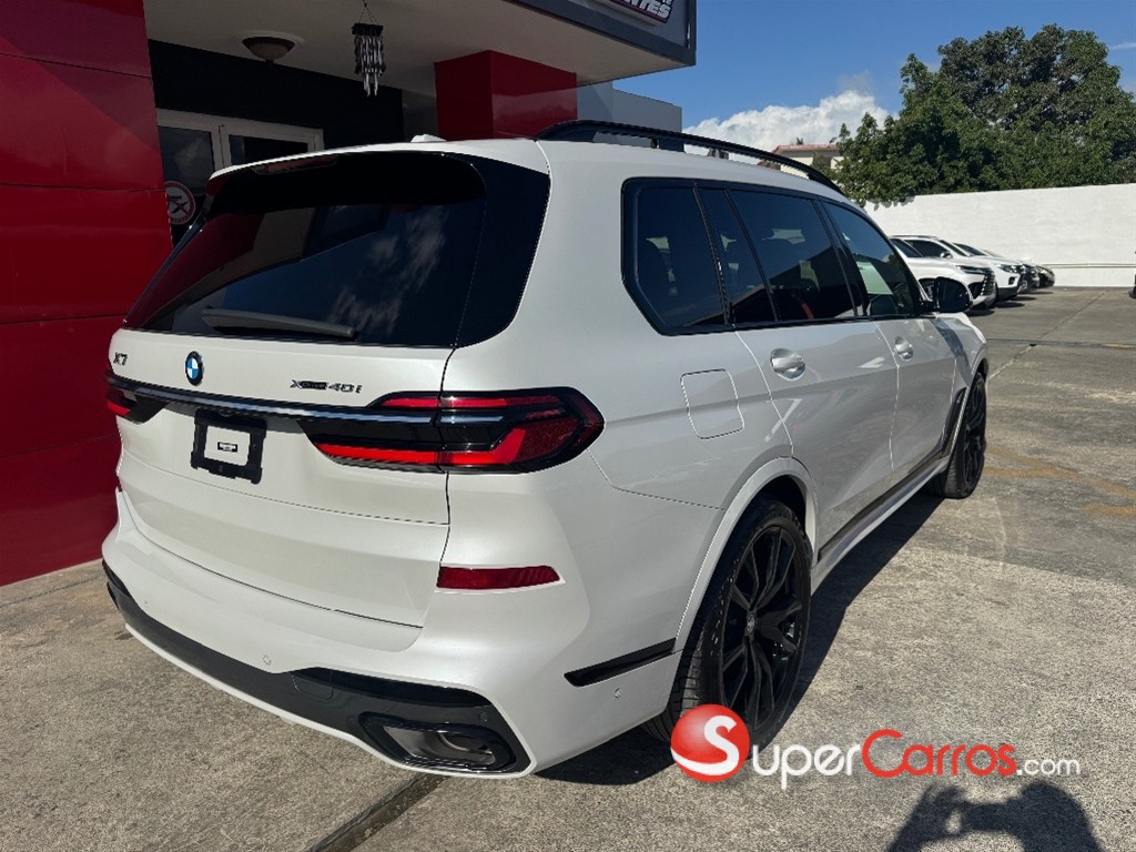 2023 BMW X 7 xDrive 40i Mpackage — foto 6 / 12