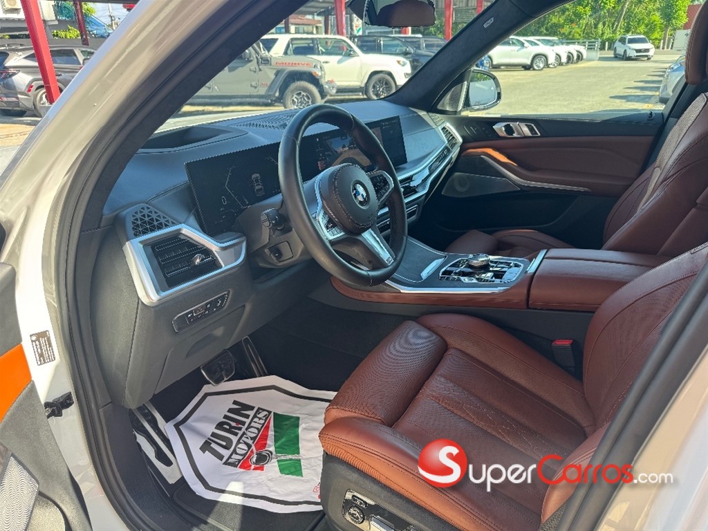 2023 BMW X 7 xDrive 40i Mpackage — foto 10 / 12