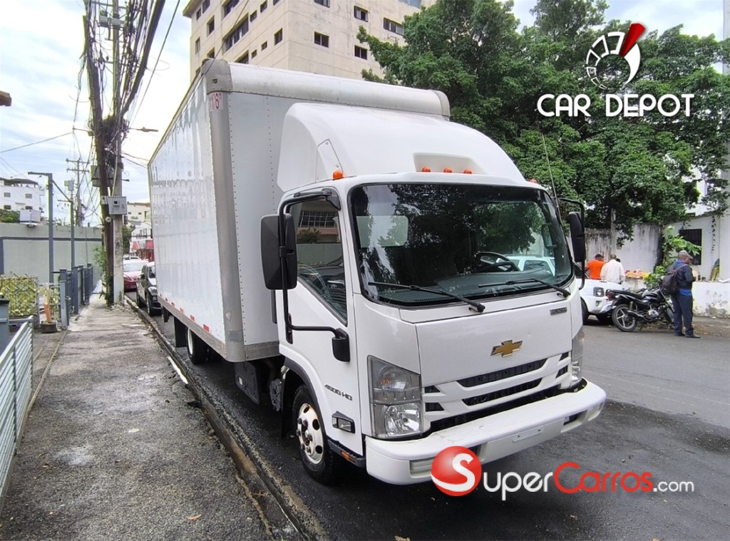 2020 Isuzu NPR 18 Pies