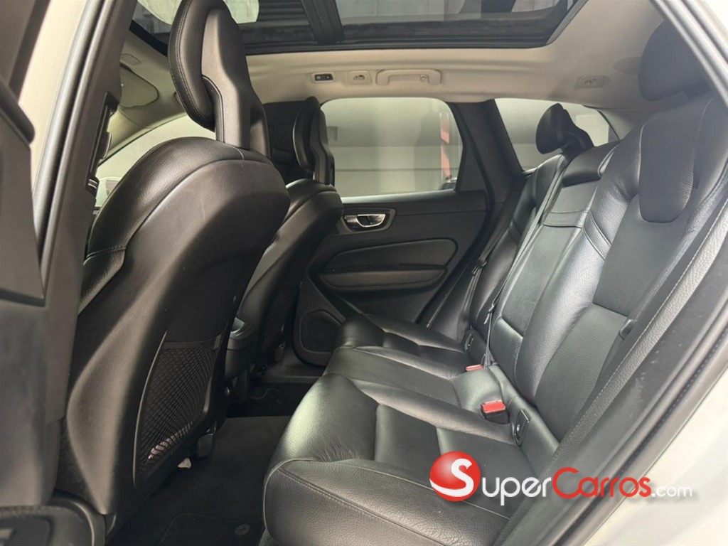 2019 Volvo XC60 Momentum T5 — foto 7 / 10