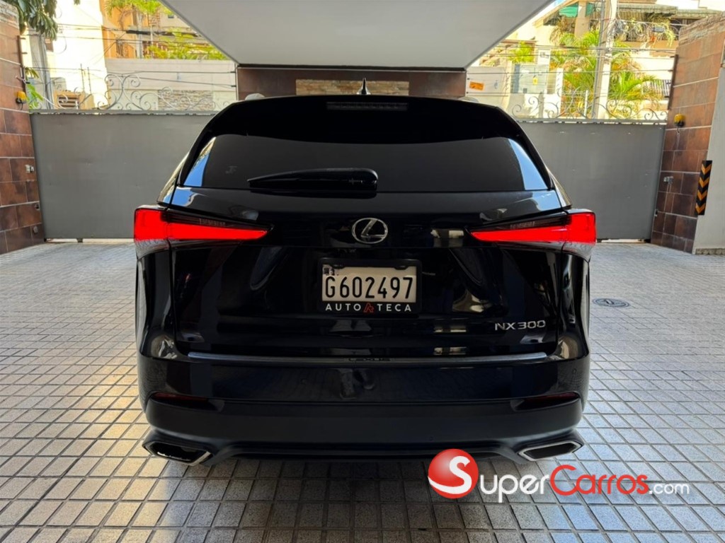 2019 Lexus NX 300 — foto 2 / 9