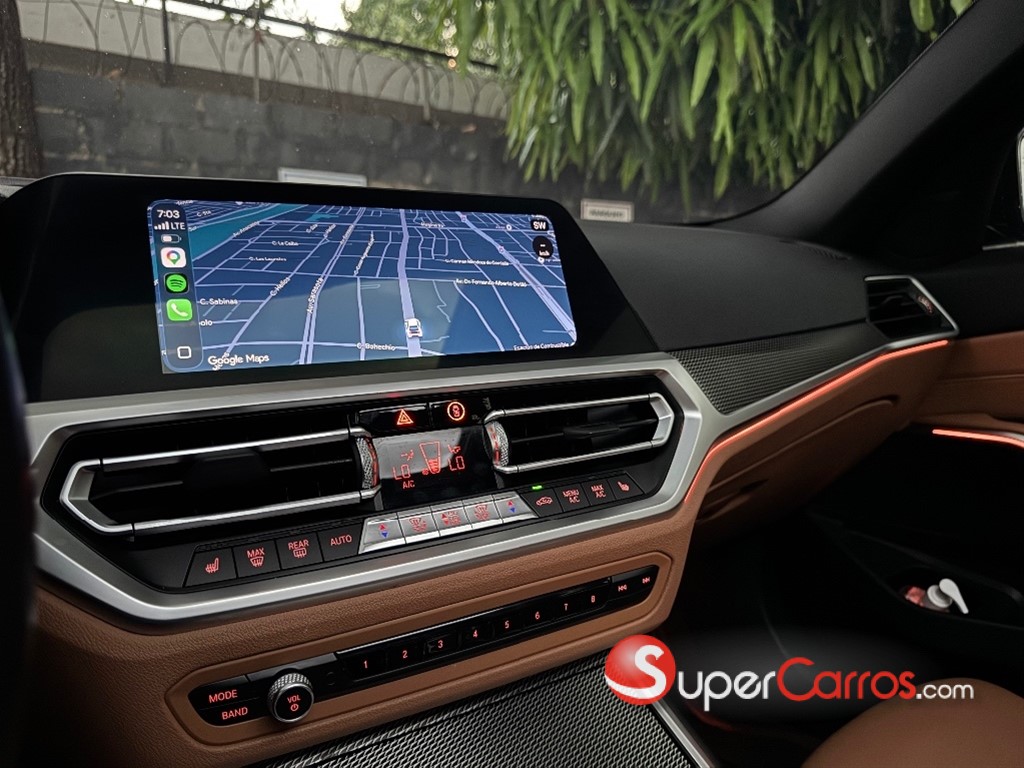2021 BMW Serie 3 340i M — foto 11 / 12